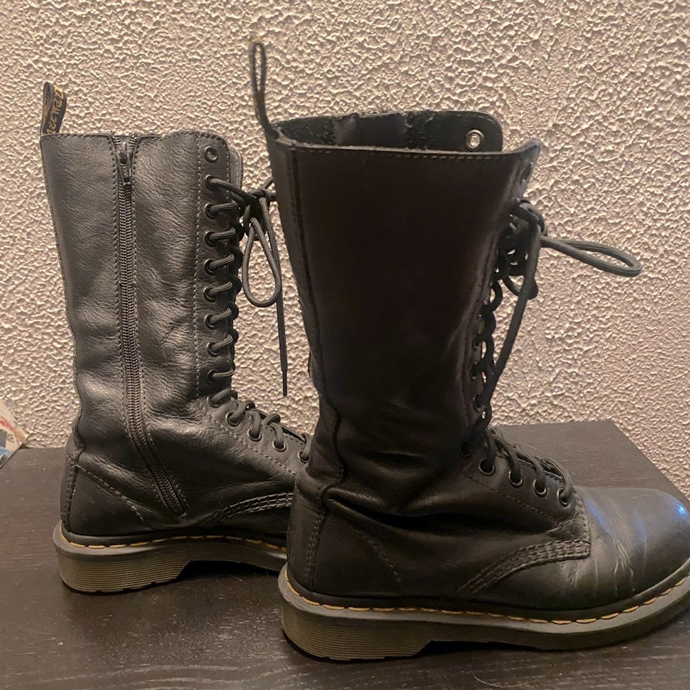 Dr. Marten Mid-calf Ladies Boots